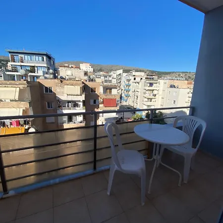 Apartment Paradise *